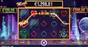 Vegas night life base game win with wild