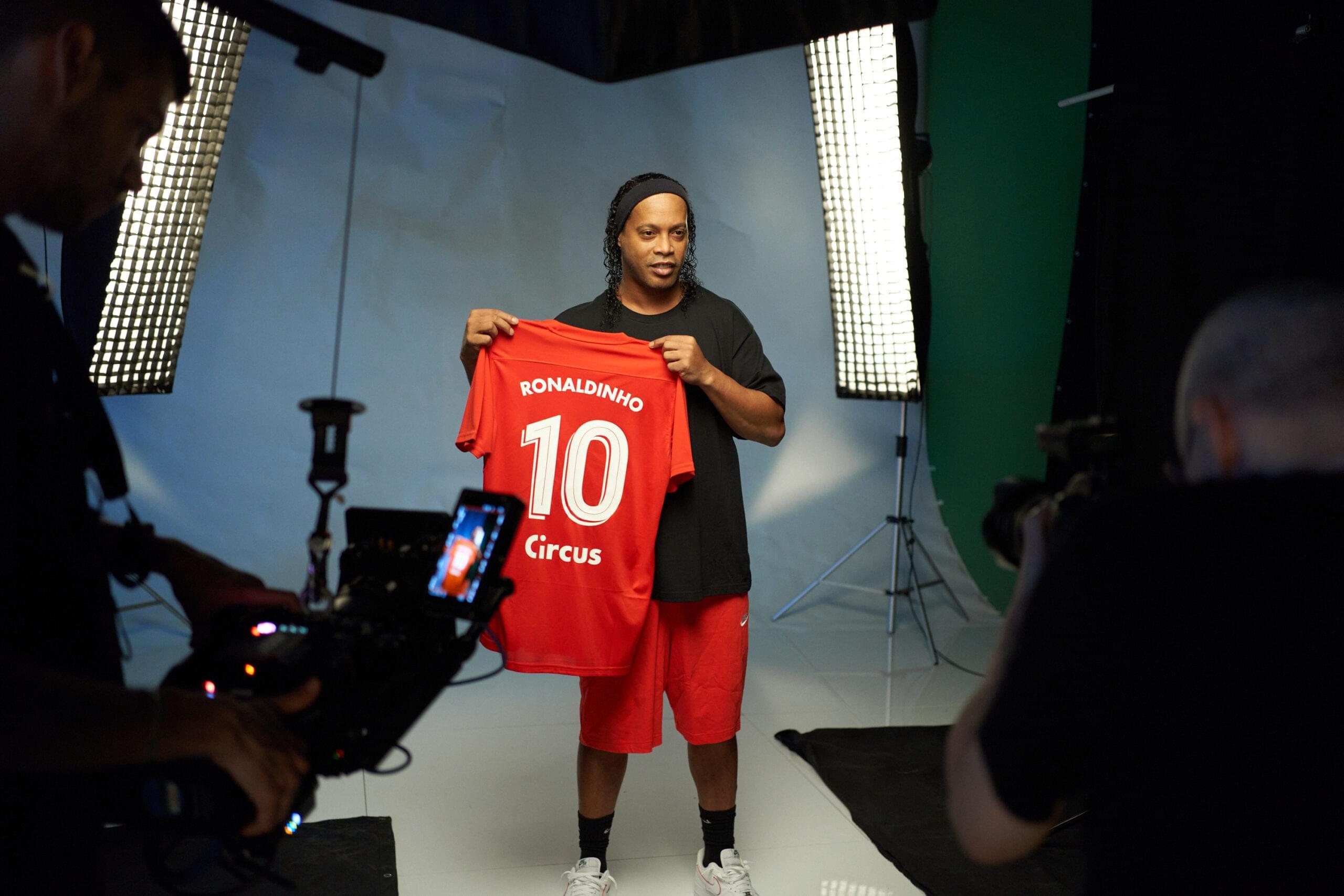 Ronaldinho circus. Nl