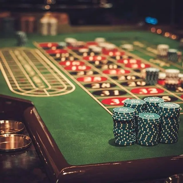 Roulette tips, verhoog jouw winkans op roulette. 2 Untitled 1 0005 gambling table in luxury casino pfvm626