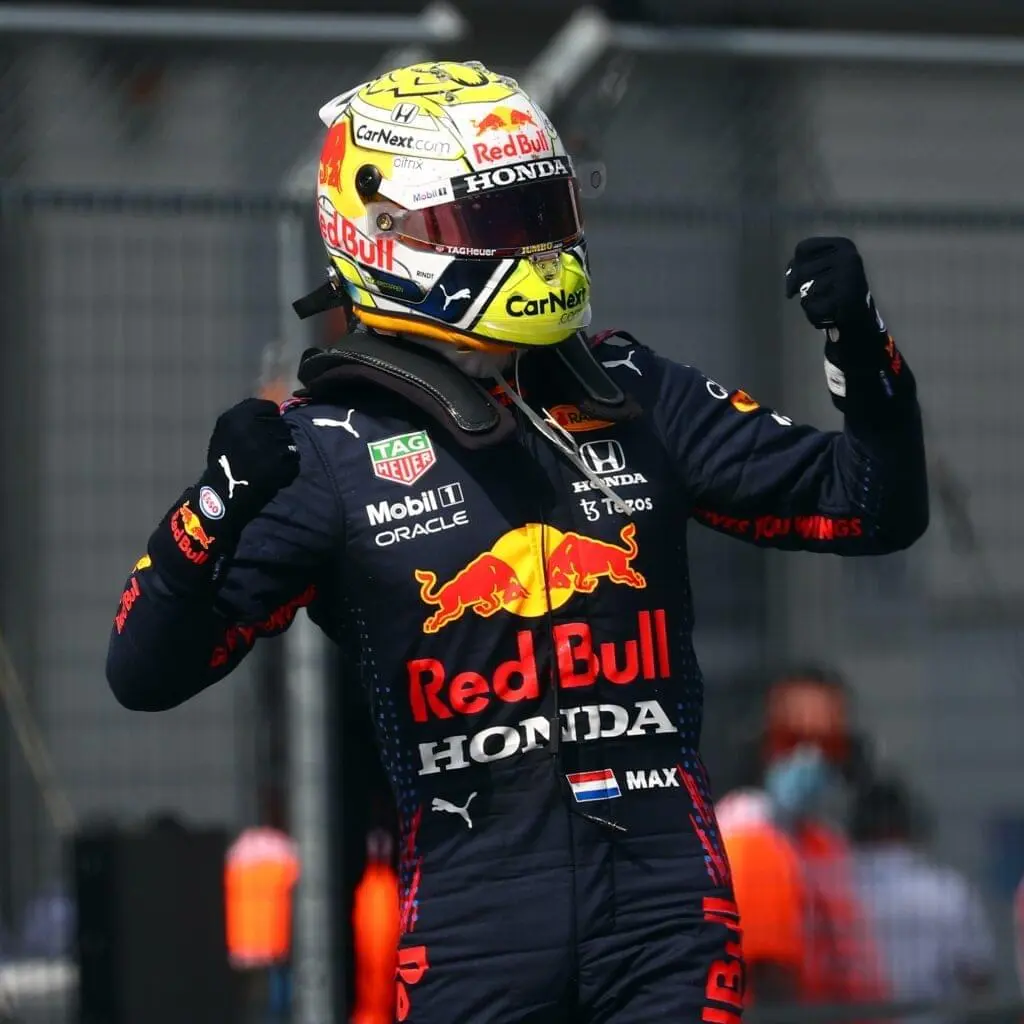 Lewis Hamilton of Max Verstappen wereldkampioen? 1 Max verstappen red bull